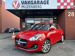 Suzuki Swift - 1.2 Style Smart Hybrid // DODEHOEK // ADAPT. CRUISE // CAMERA+SENSOREN // STOELVERWARMING