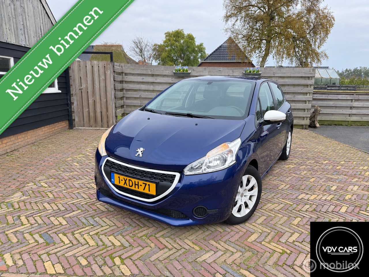 Peugeot 208 - 1.0VTi LIKE | Airco | Cruise | BT | NAP - AutoWereld.nl