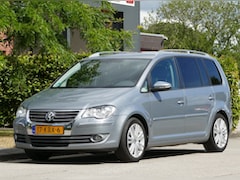 Volkswagen Touran - 1.4 TSI Highline | 7 persoons | navigatie | trekhaak