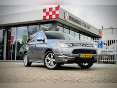 Mitsubishi Outlander - 2.0 Instyle 7 PERS. | TREKHAAK | CAMERA | CLIMA | CRUISE