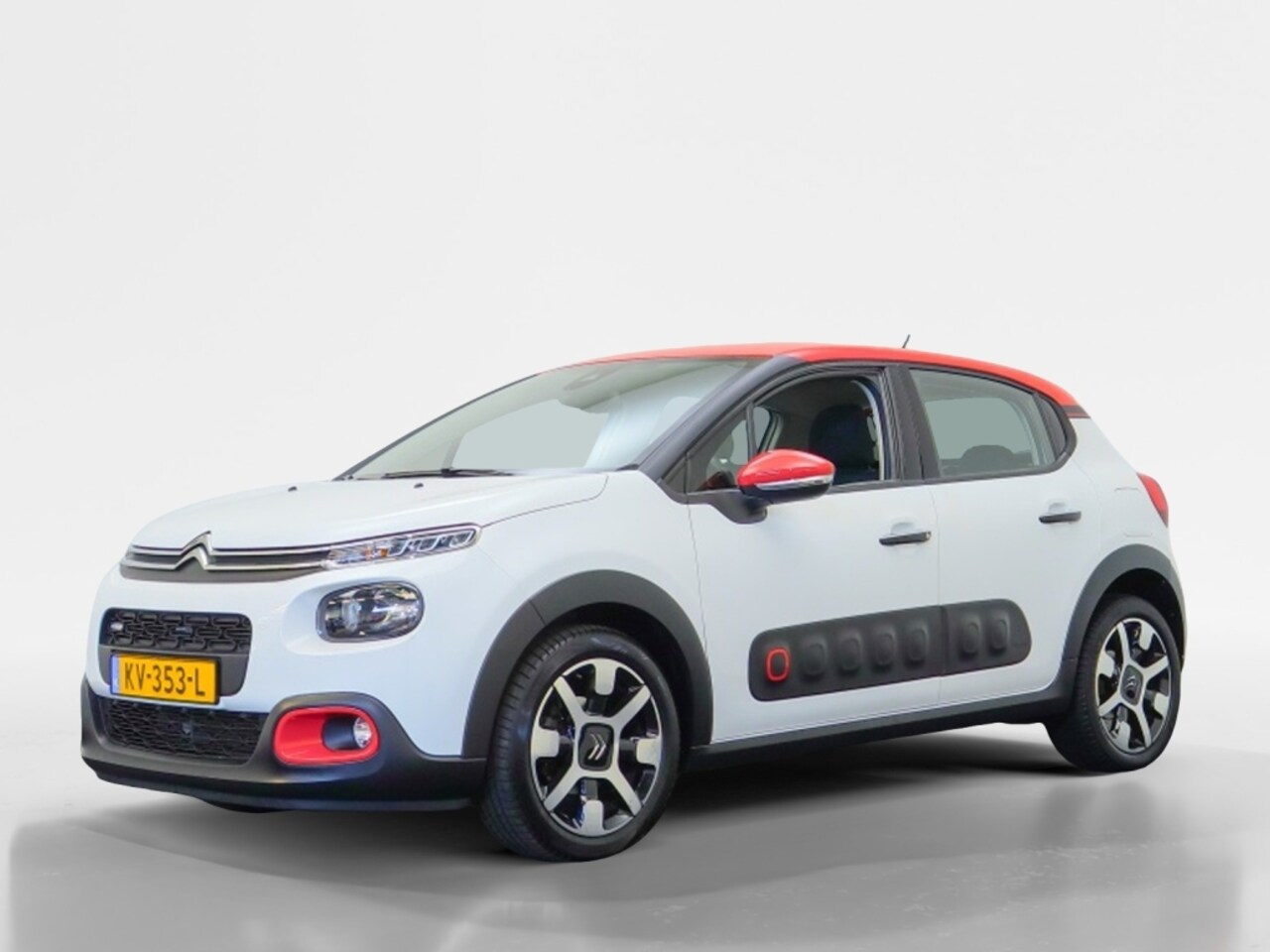 Citroën C3 - 1.2 PT S&S Shine | Rood dak | All-seasons | Navi | Camera - AutoWereld.nl
