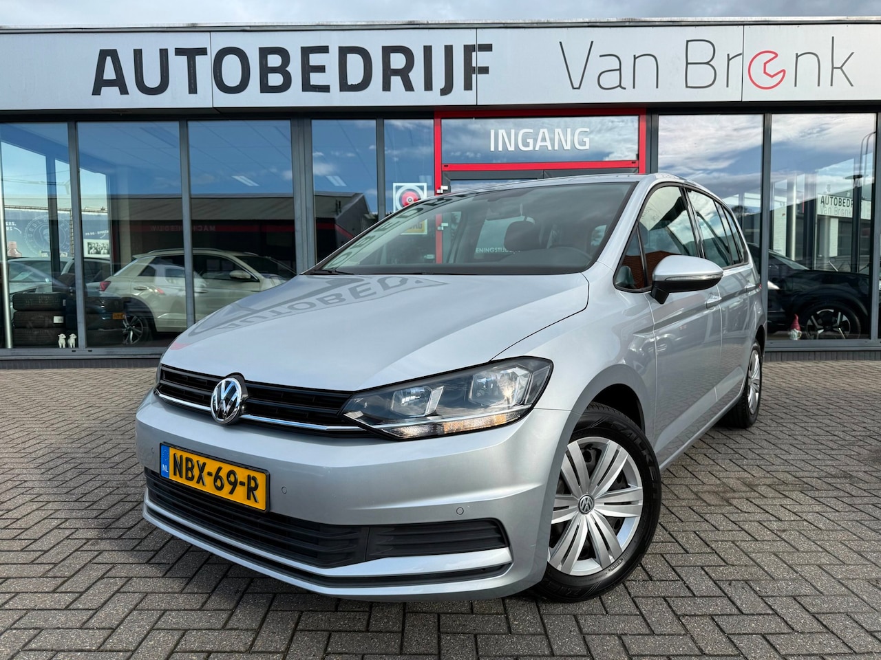 Volkswagen Touran - 1.2 TSI Comfortline | 7P | Trekhaak | Navi - AutoWereld.nl