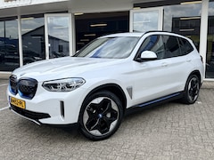 BMW iX3 - Executive 80 kWh | SOH 99% | Trekhaak | Sportstoelen | DAB | Apple/Android | Keyless | H &