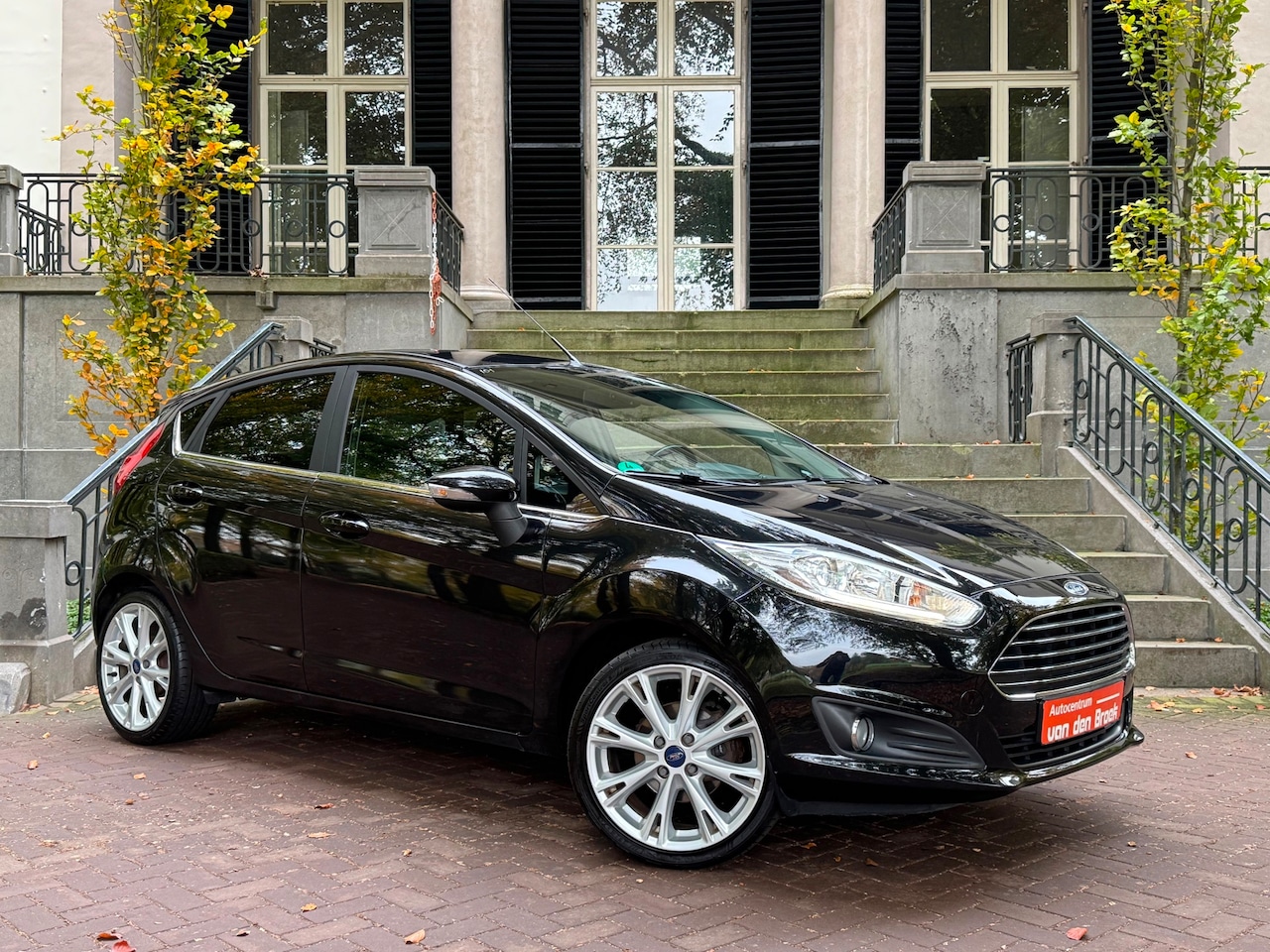 Ford Fiesta - 1.0 EcoBoost Titanium 101Pk 5Drs Climate Ctr Stoelverwarming Pdc 17” Lmv Nw Apk - AutoWereld.nl