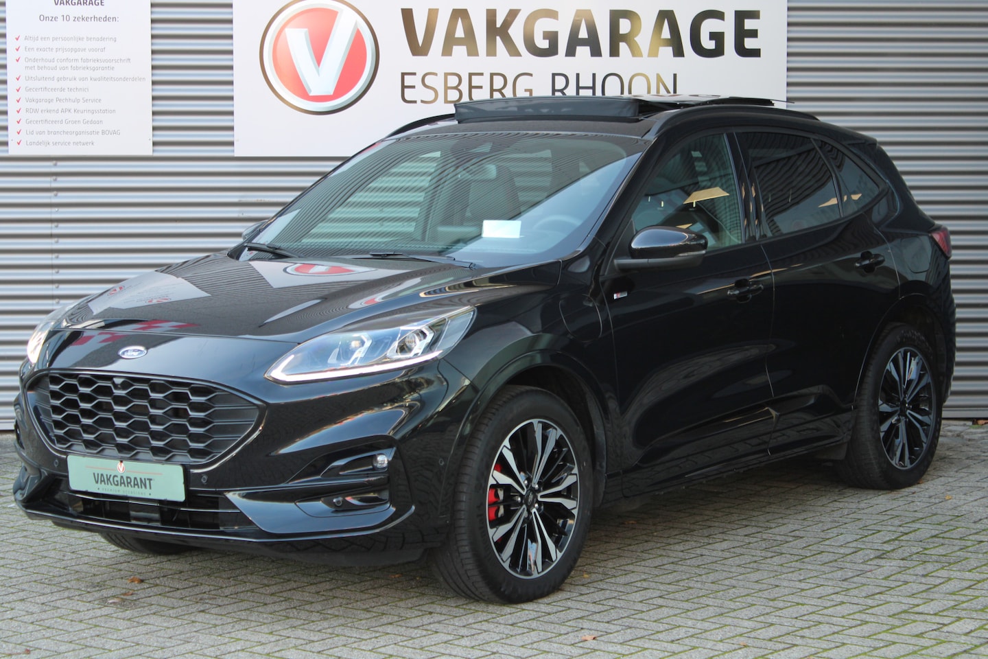 Ford Kuga - 2.5 PHEV ST-Line X SCHUIFDAK,NAV/CAM,B&O - AutoWereld.nl