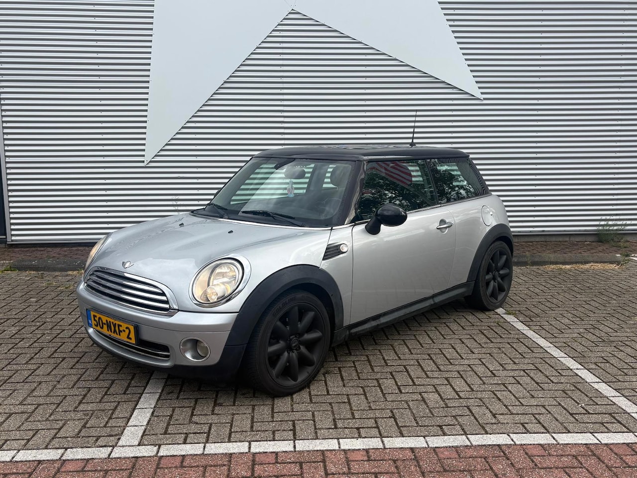 MINI Cooper - 1.6 | Airco | 6 Bak | Sportvelgen | Pano | - AutoWereld.nl