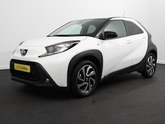 Toyota Aygo X - 1.0 VVT-i S-CVT Automaat Trend Navigatie Apple Carplay/Android Auto Climate Control Cruise