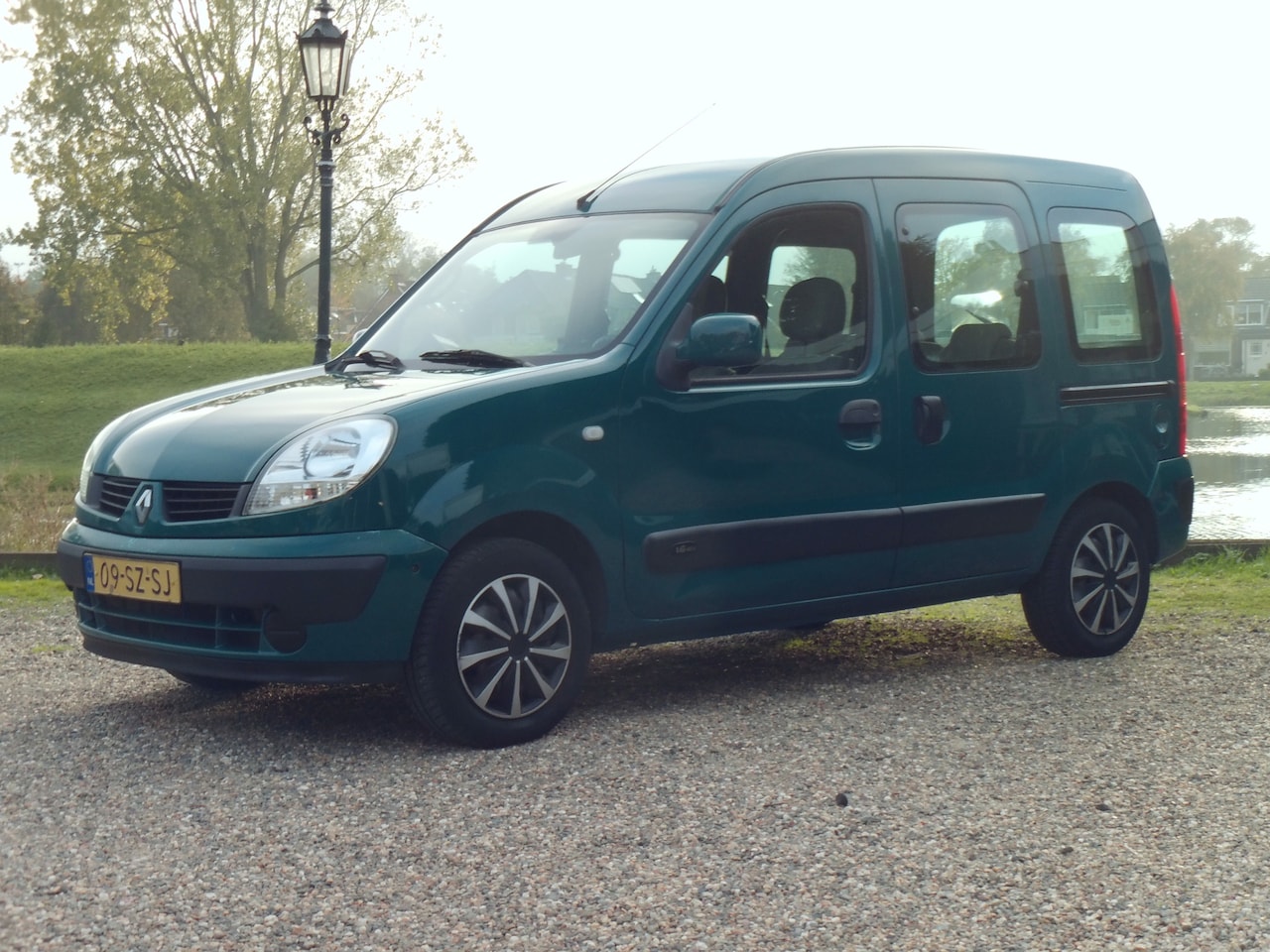 Renault Kangoo - 1.6-16V Helios - Airco - AutoWereld.nl