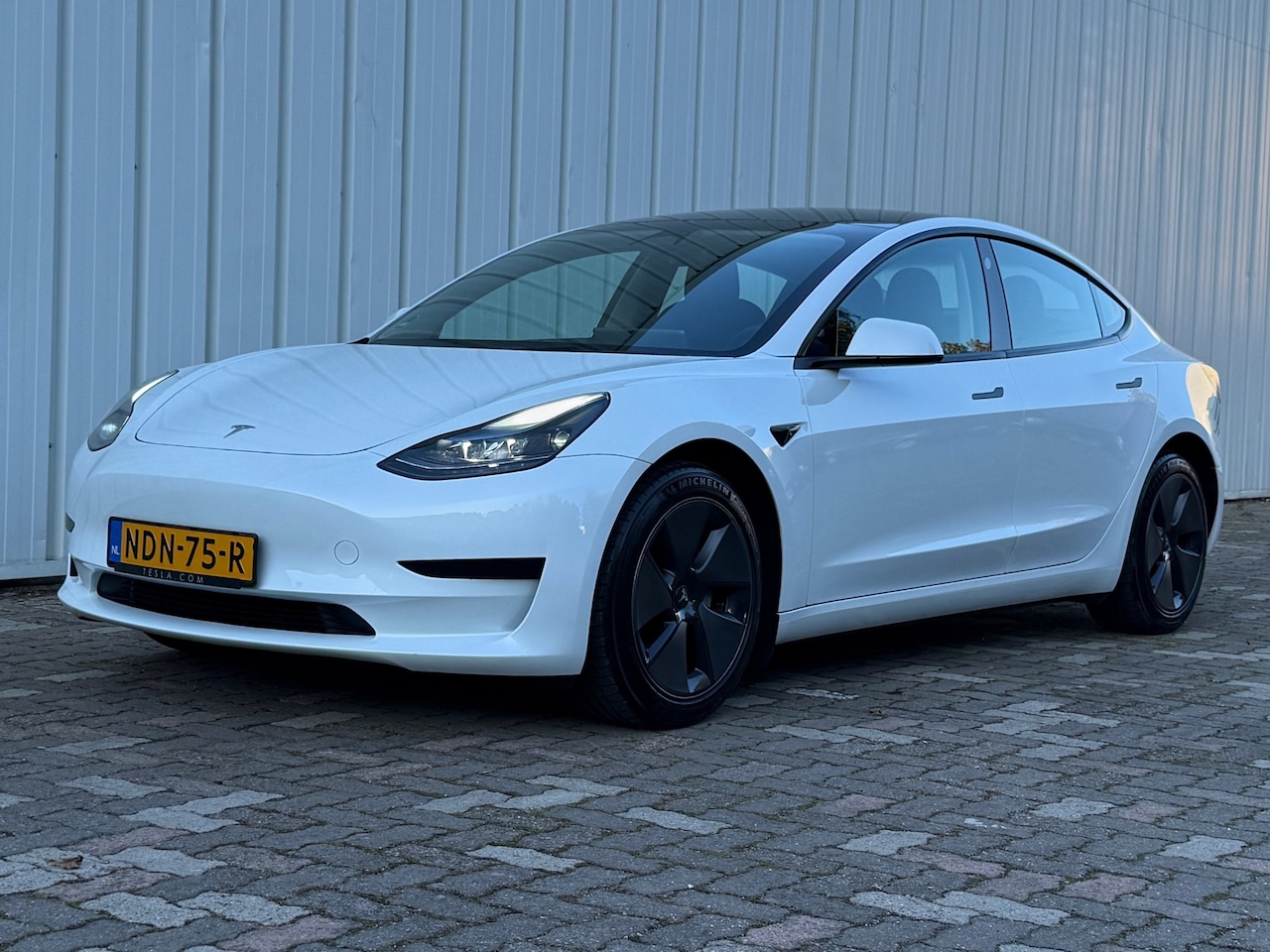 Tesla Model 3 - Standard RWD 60 kWh SoH 96% AMD Ryzen LFP - AutoWereld.nl