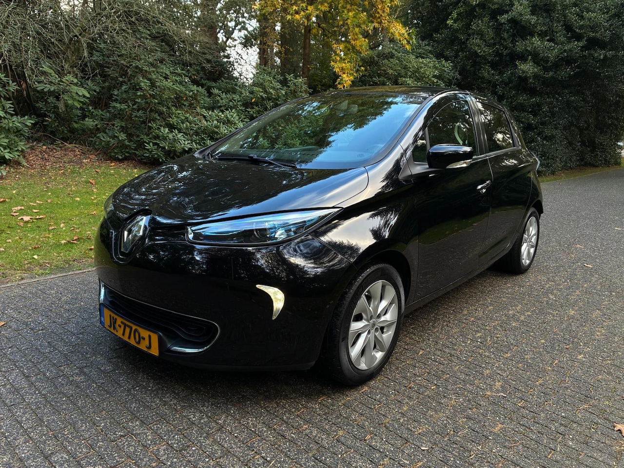 Renault Zoe - R240 Intens 22 kWh (koop accu) 1e eigenaar Dealer onderhouden! - AutoWereld.nl
