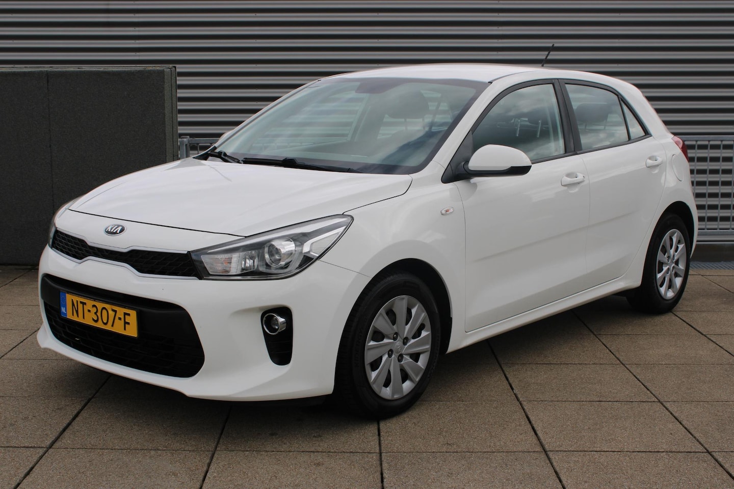Kia Rio - 1.0 TGDI ComfortPlusLine Navigator ACHTERUITRIJCAMERA, NAVIGATIE, CRUISE CONTROL - AutoWereld.nl