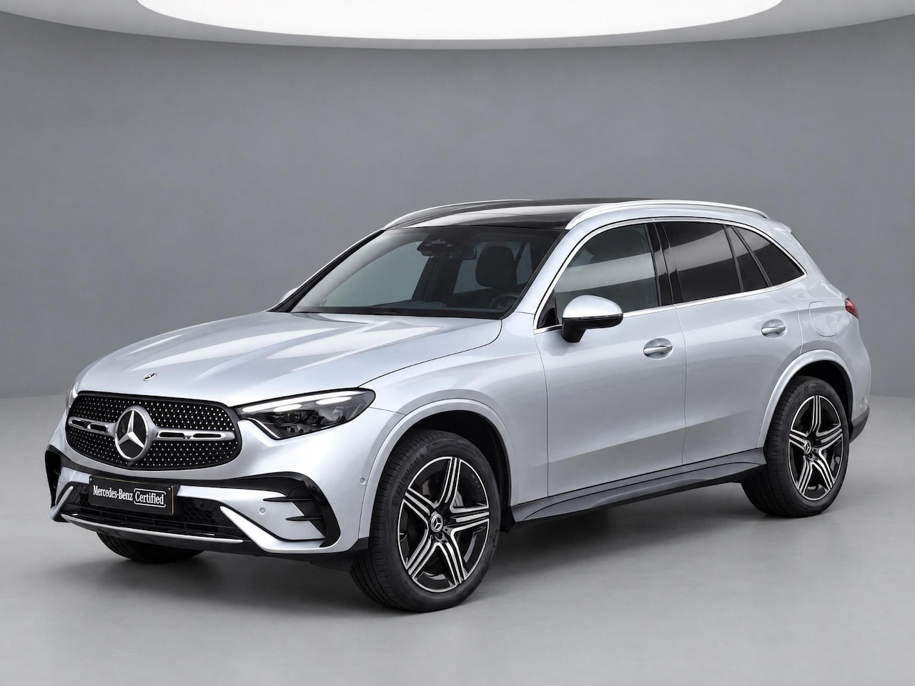 Mercedes-Benz GLC-klasse - 300e 4MATIC AMG Line | Panoramadak | 360° Camera | Memory Pakket | Head-up Display | Leder - AutoWereld.nl