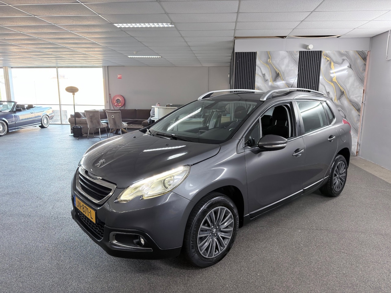 Peugeot 2008 - 1.2 PureTech Active 1e Eigenaar,Dealer-onderhouden,Clima,Cruise,Navi,Parksensor,N.A.P,Tops - AutoWereld.nl