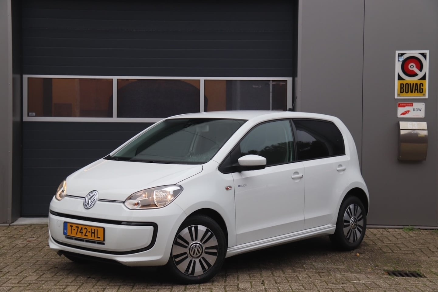 Volkswagen e-Up! - e-Up! Automaat, Stoelverwarming, Voorruitverwarming, Airco, SOH 92%, Slechts 40Dkm! - AutoWereld.nl