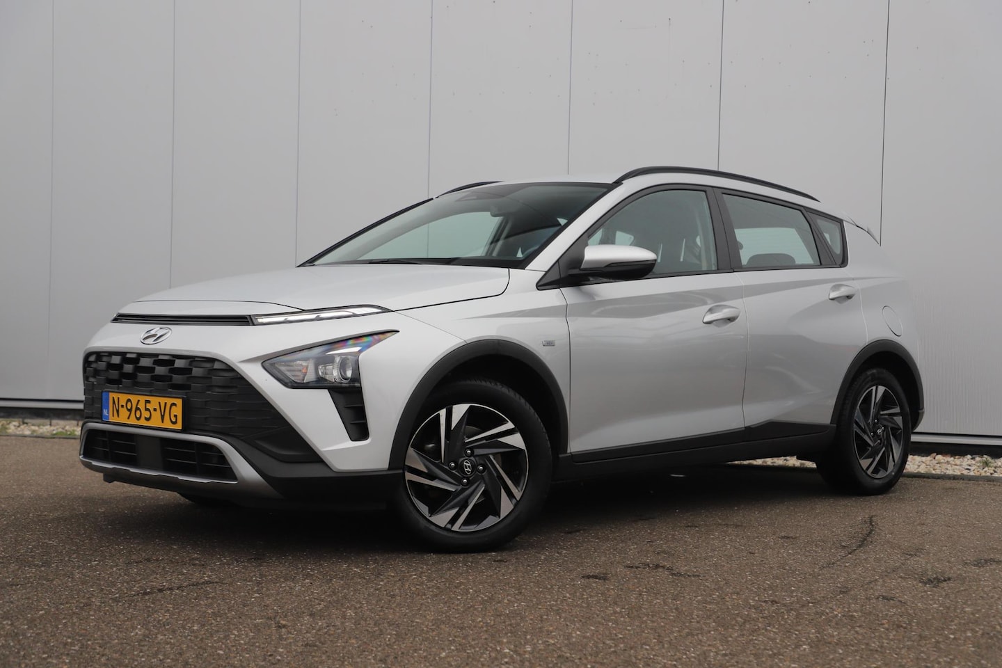 Hyundai Bayon - 1.0 T-GDI Comfort Smart LMV Navigatie Carplay Android Airco Cruise Control Rijstrooksensor - AutoWereld.nl