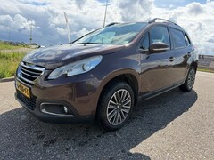 Peugeot 2008 - 1.2 PureTech Active Pack Premium Airco Navi PDC Trekhaak