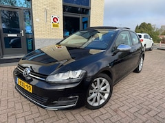Volkswagen Golf - 1.4 TSI Highline- automaat-pano-leer-nav