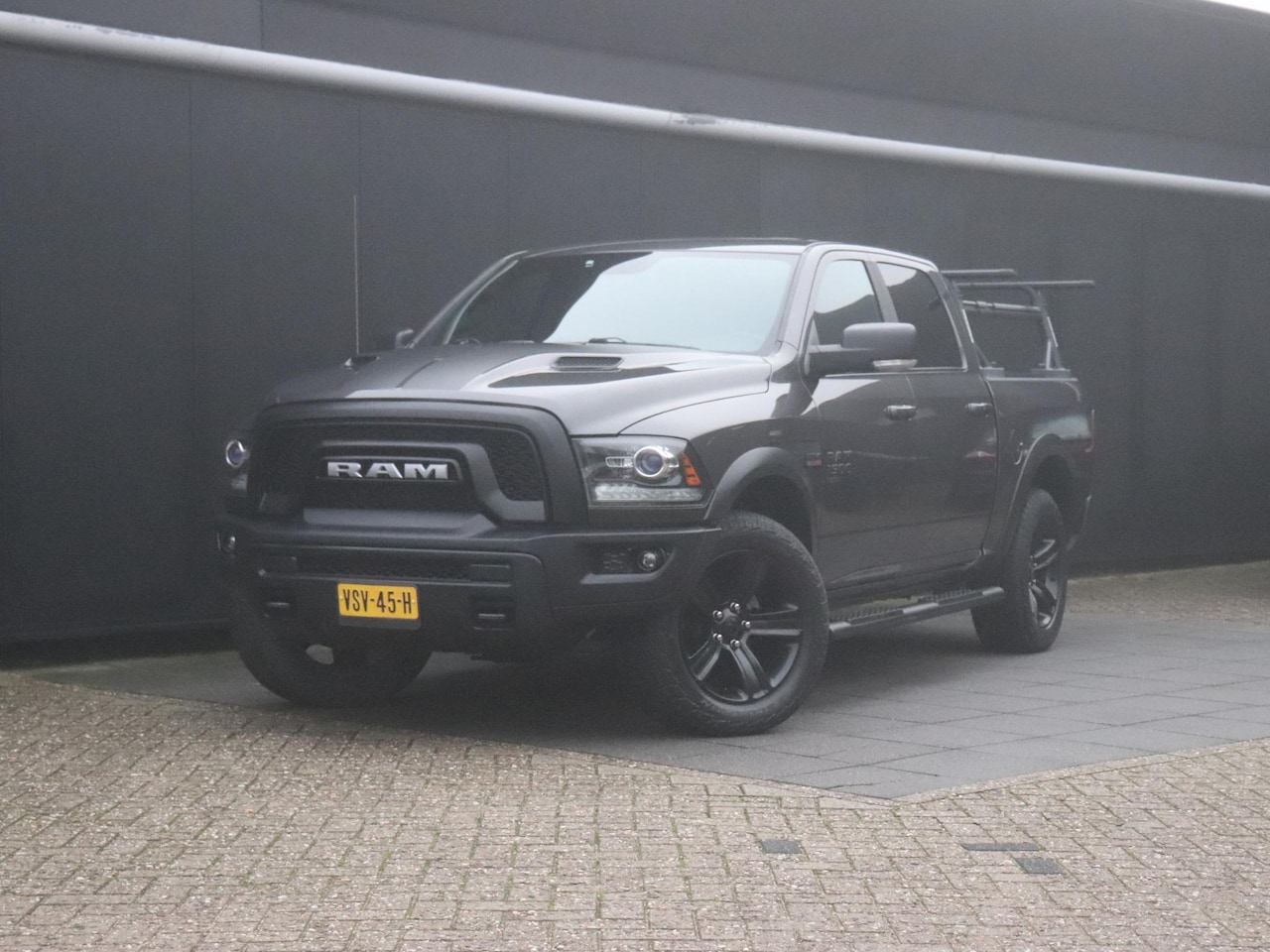 Dodge Ram 1500 - 5.7 V8 Crew Cab 5'7 | LPG | CAMERA | SCHUIFDAK | TREKHAAK | ALPINE SOUND | STOEL/STUURVERW - AutoWereld.nl