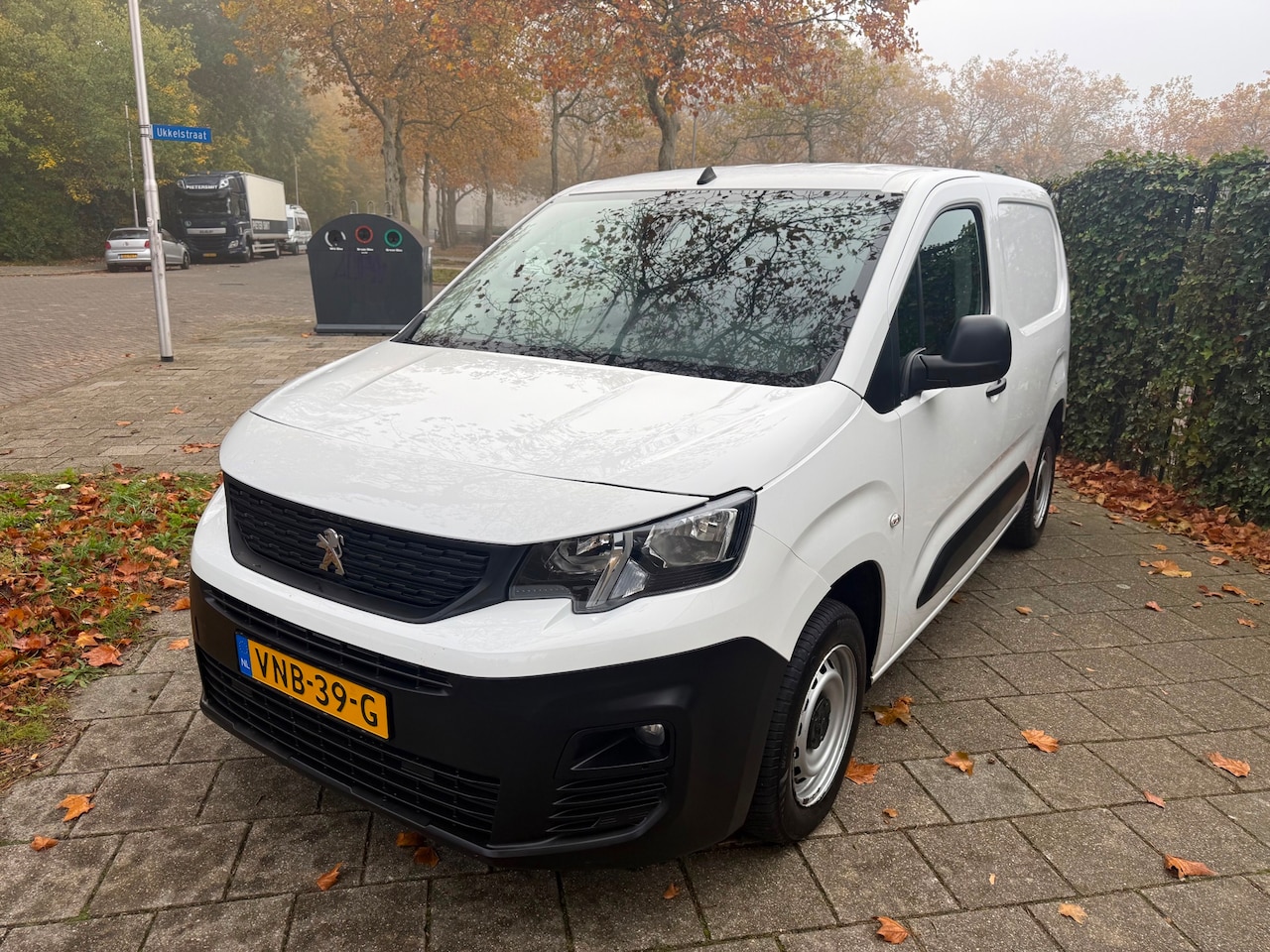 Peugeot Partner - 1.5 BlueHDI Premium Airco Cruise Control - AutoWereld.nl
