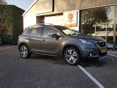 Peugeot 2008 - 1.2 PureTech 110pk Allure | TREKHAAK | Apple Carplay & Android Auto | Navigatie TomTom | A