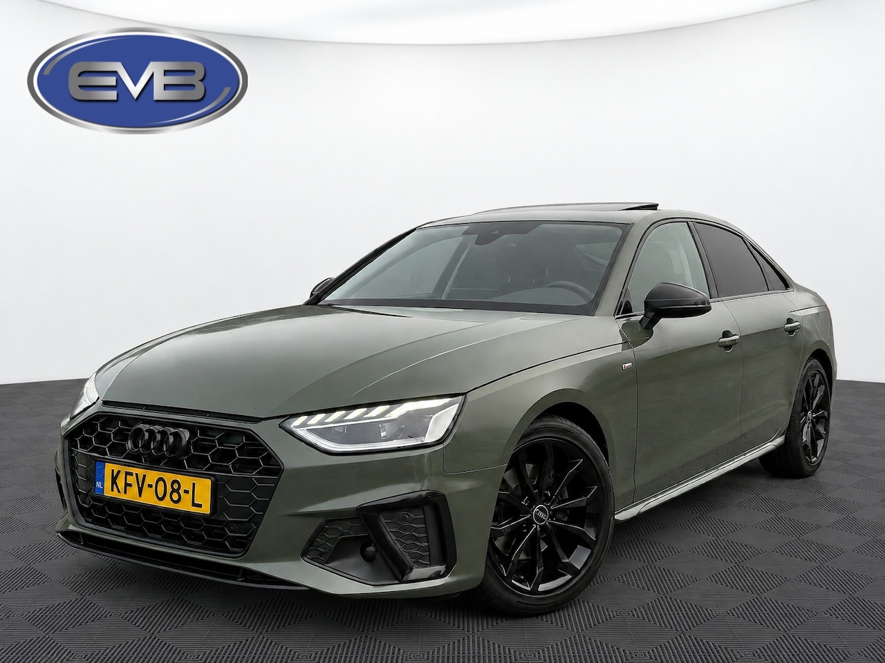 Audi A4 Limousine - 35 TFSI S- LINE edition, district groen metallic, lederen sportinterieur,schuifdak, 19 inc - AutoWereld.nl