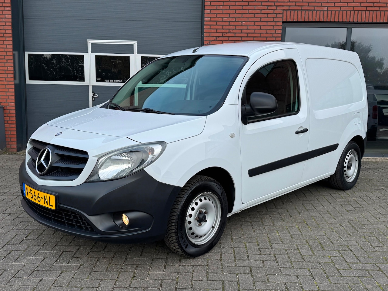 Mercedes-Benz Citan - 108 CDI BlueEFFICIENCY Airco Cruise Trekhaak - AutoWereld.nl