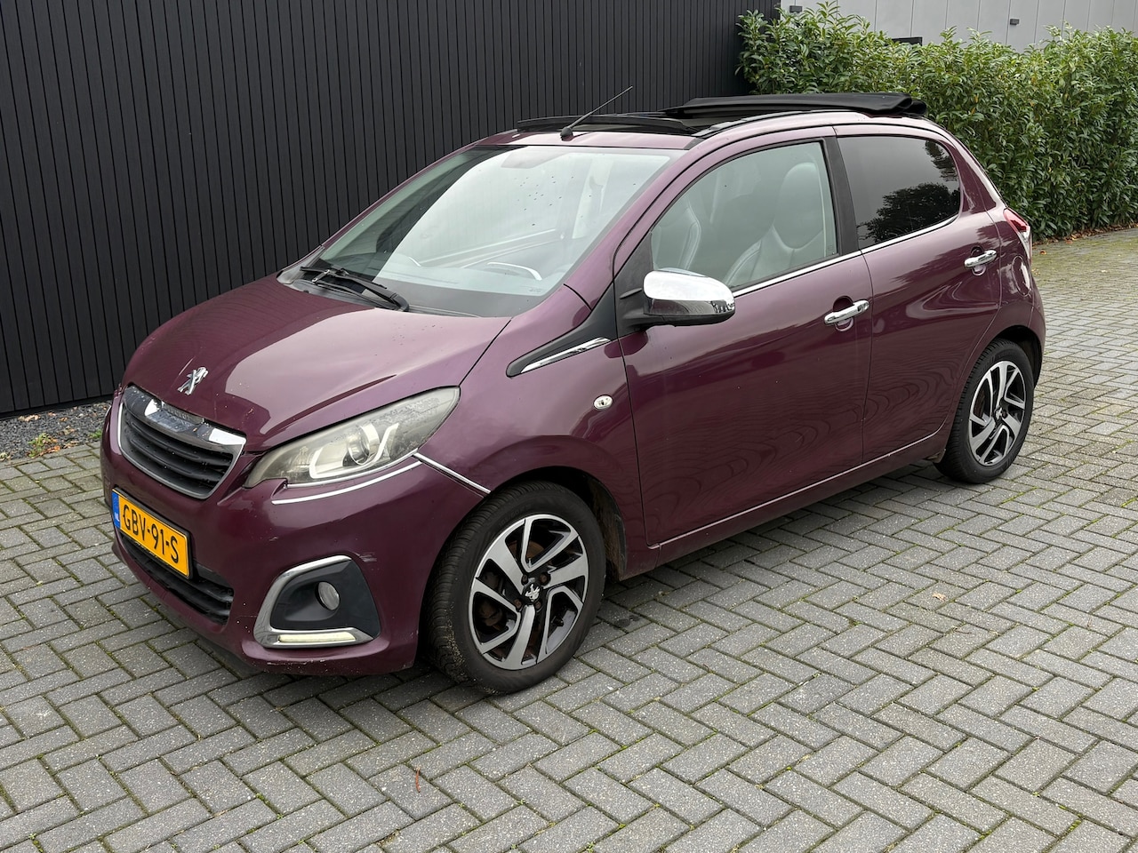 Peugeot 108 - 1.2 VTi Allure 1.2 VTi Allure - AutoWereld.nl