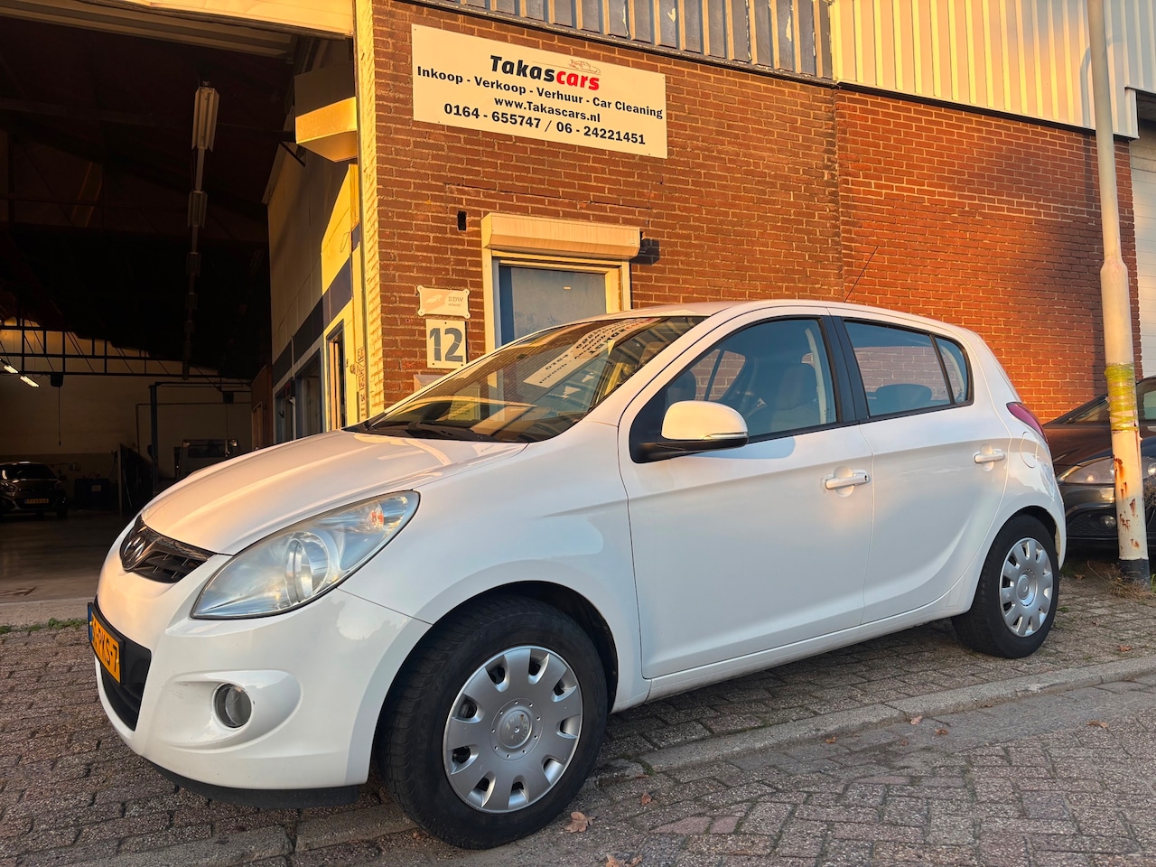 Hyundai i20 - 1.2i i-Motion AIRCO&JAAR APK - AutoWereld.nl