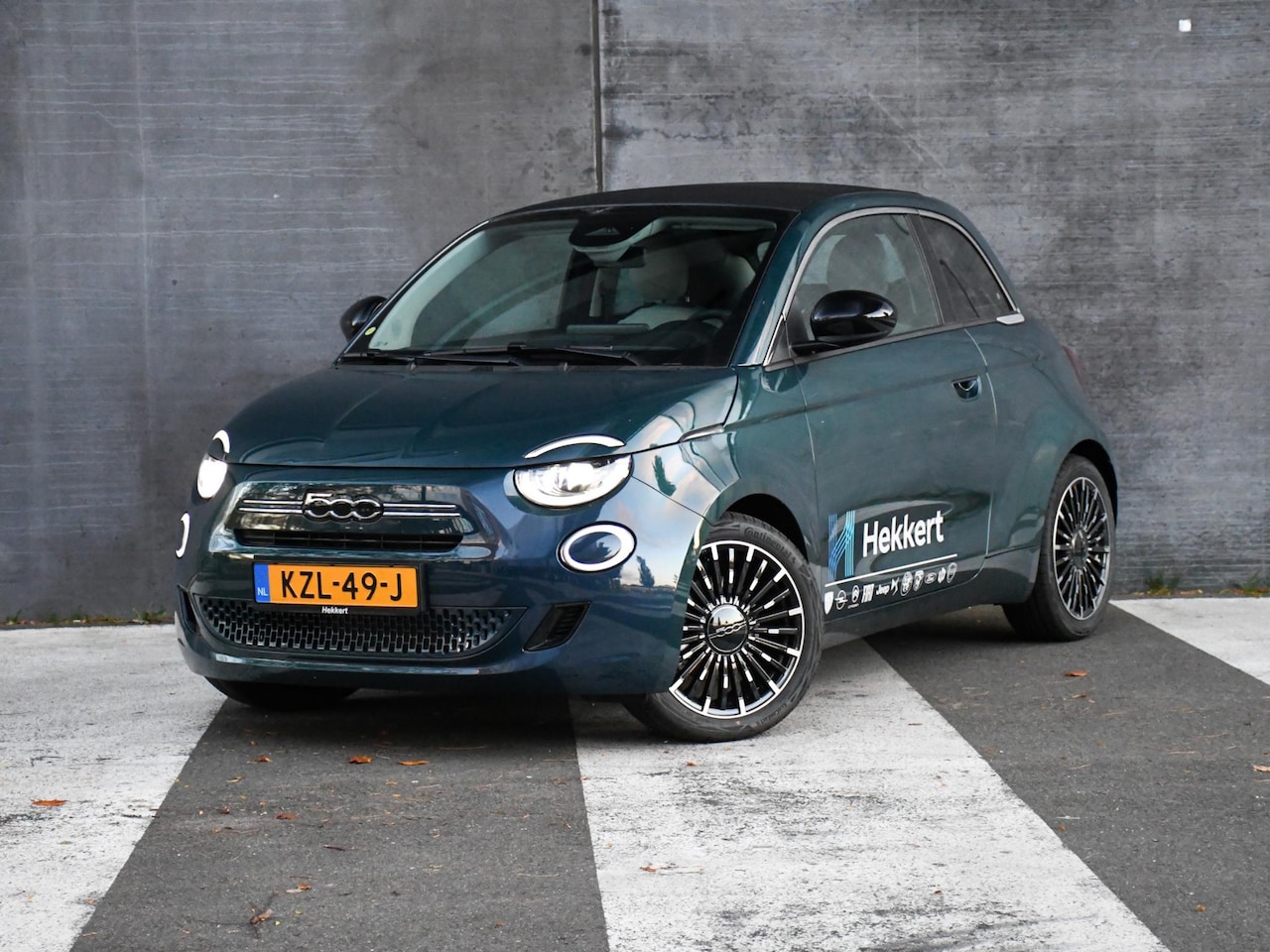 Fiat 500 C - Icon 1.0 Hybrid 65pk CRUISE.C | 17''LM | PDC ACHTER | APPLE-CARPLAY | DAB - AutoWereld.nl