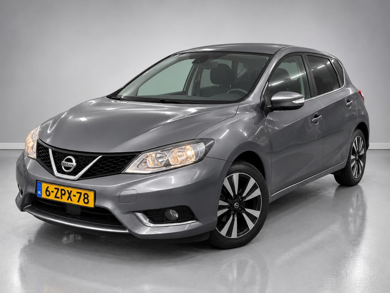 Nissan Pulsar - 1.2|Nieuwe Distributie| CruiseControl|Trekhaak|Navi|Camera|Bluetooth| - AutoWereld.nl