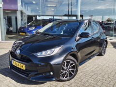 Toyota Yaris - 1.5 Hybrid Dynamic | NL Auto | Navi | Keyless Entry/Start | Andr