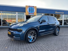 Lynk & Co 01 - 1.5 261pk PHEV 7DCTH | Zwarte hemel | Orig.NL | PanoramaDak | 360 graden Camera | Carplay