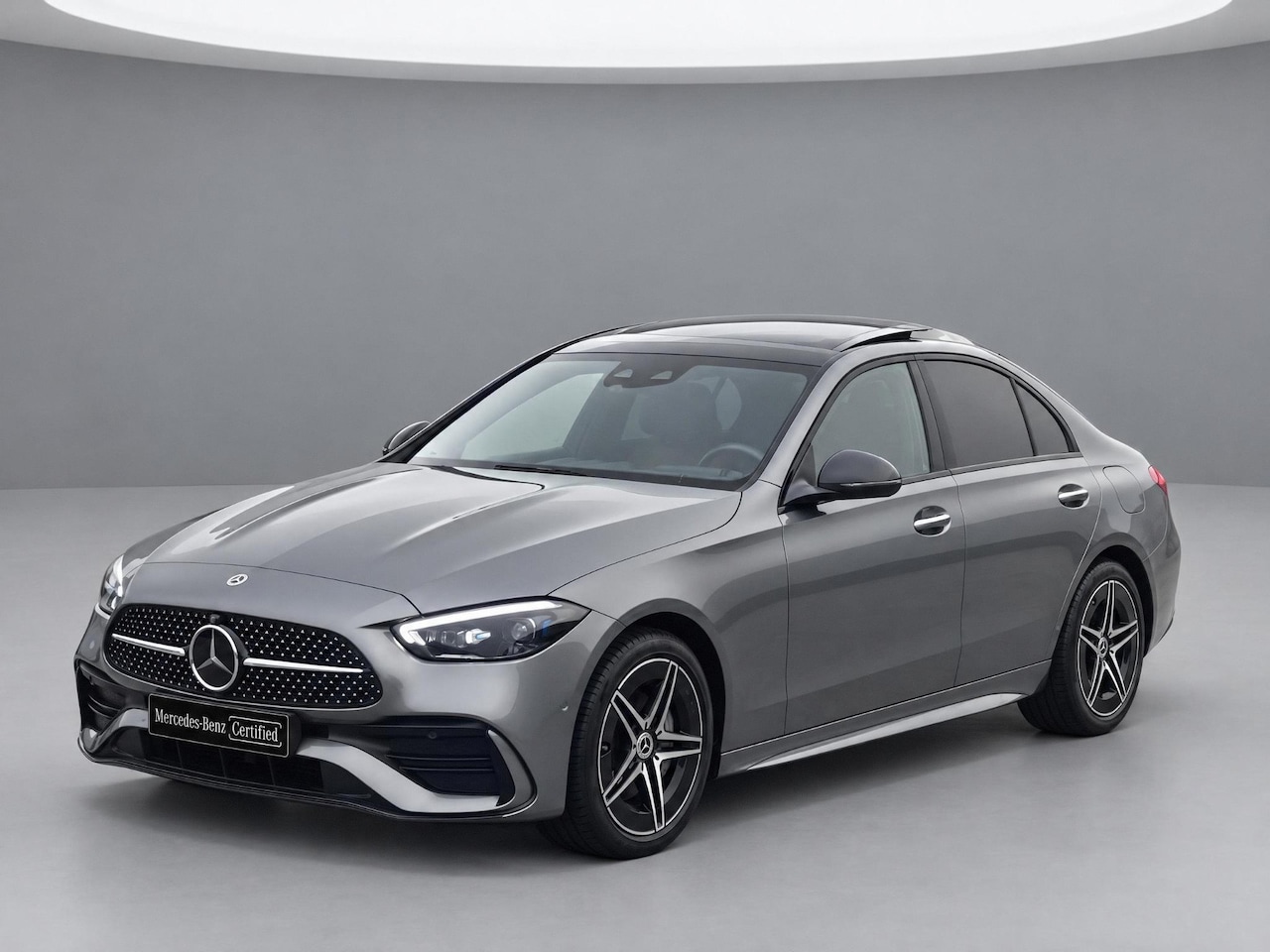 Mercedes-Benz C-klasse - 300 e AMG Line | Panoramadak | Head Up display | Rijassistentie - AutoWereld.nl