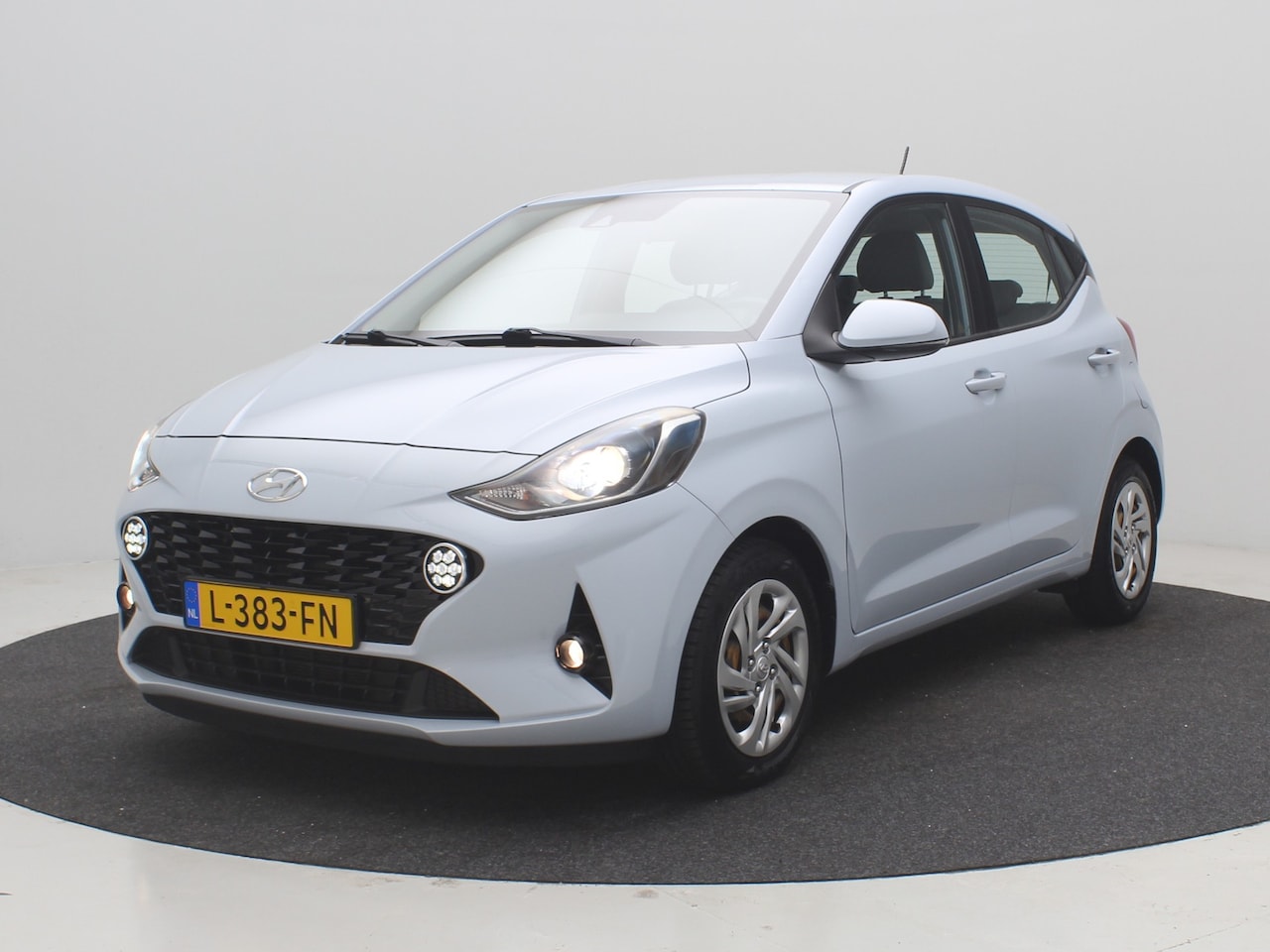 Hyundai i10 - 1.0 Premium | Achteruitrijcamera | Airco (automatisch) | Apple Carplay/Android Auto|telefo - AutoWereld.nl