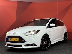 Ford Focus Wagon - 2.0 EcoBoost ST-3 | Leer | Camera | Stoelverwarming