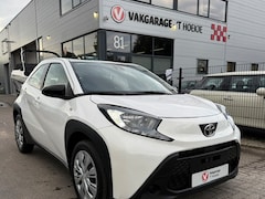 Toyota Aygo X - 1.0 VVT-i MT Play | BTW Voertuig | Dealer onderhouden