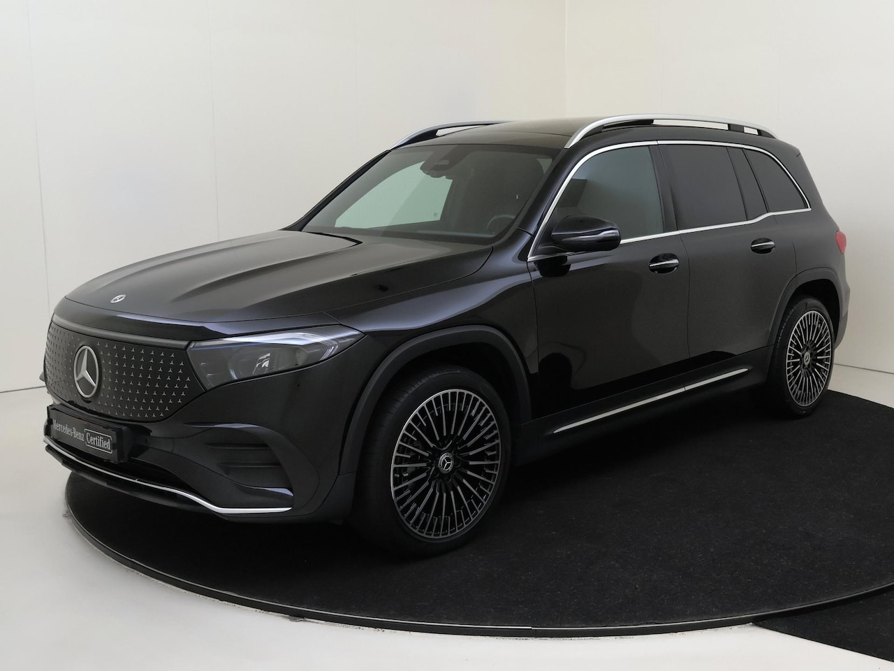 Mercedes-Benz EQB - 250+ AMG Line 71 kWh / GRIJS KENTEKEN/ €30.000 ex. BTW/ Panoramadak/ 20 inch/ Sfeerverlich - AutoWereld.nl