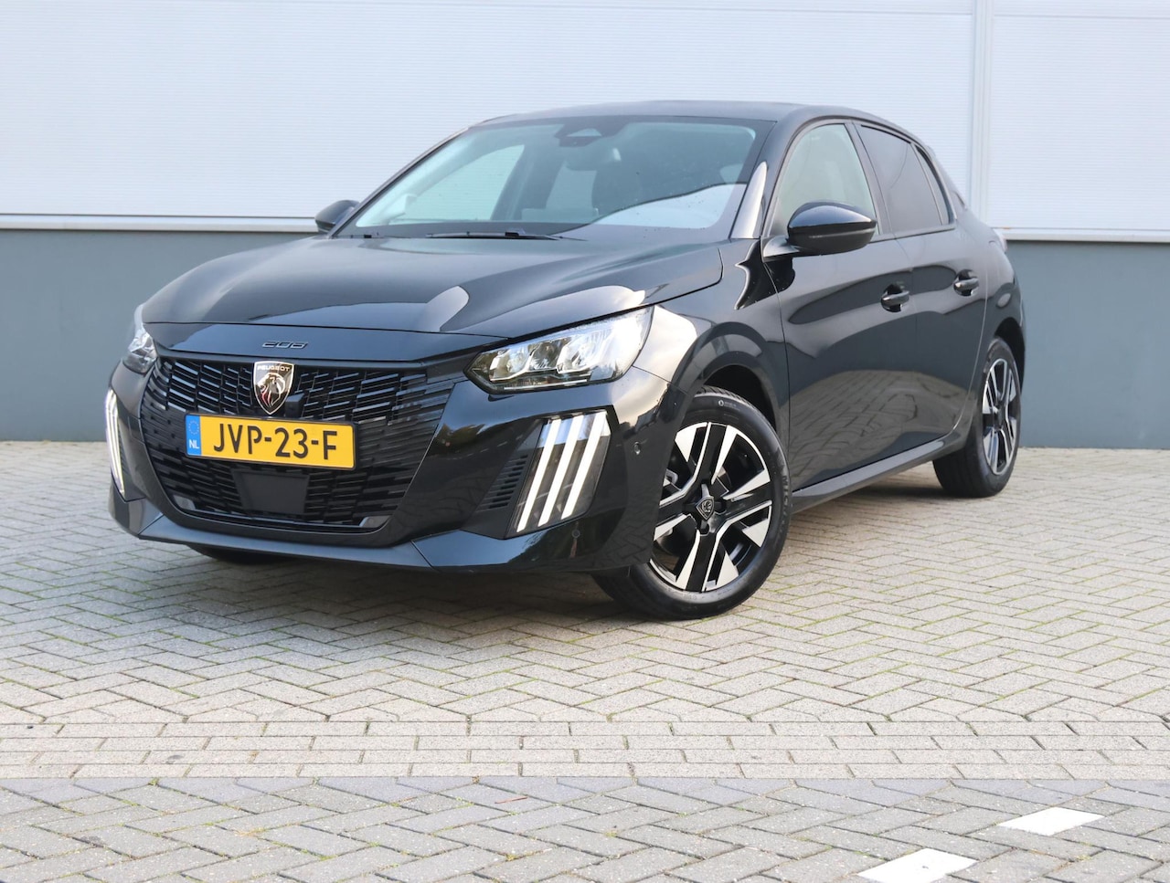 Peugeot 208 - 1.2 110pk Hybrid e-DCS6 Allure | Tot 8 jaar garantie | Camera | Adaptive Cruise Control | - AutoWereld.nl