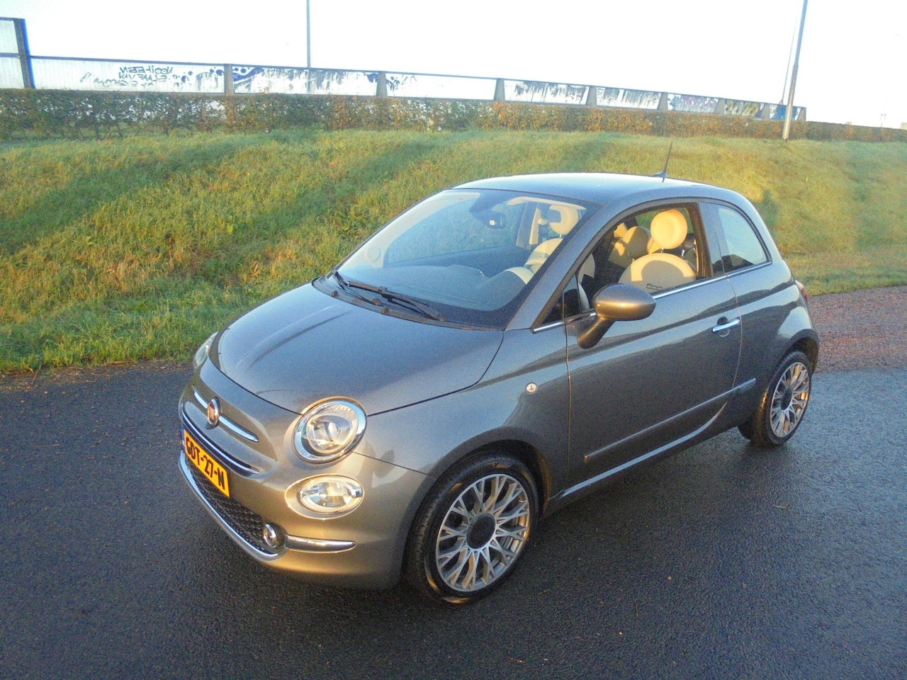 Fiat 500 - Fiat 500 1.2 Benzine airco lmv pdc Panorama Dak Navigatie 49.000 - AutoWereld.nl