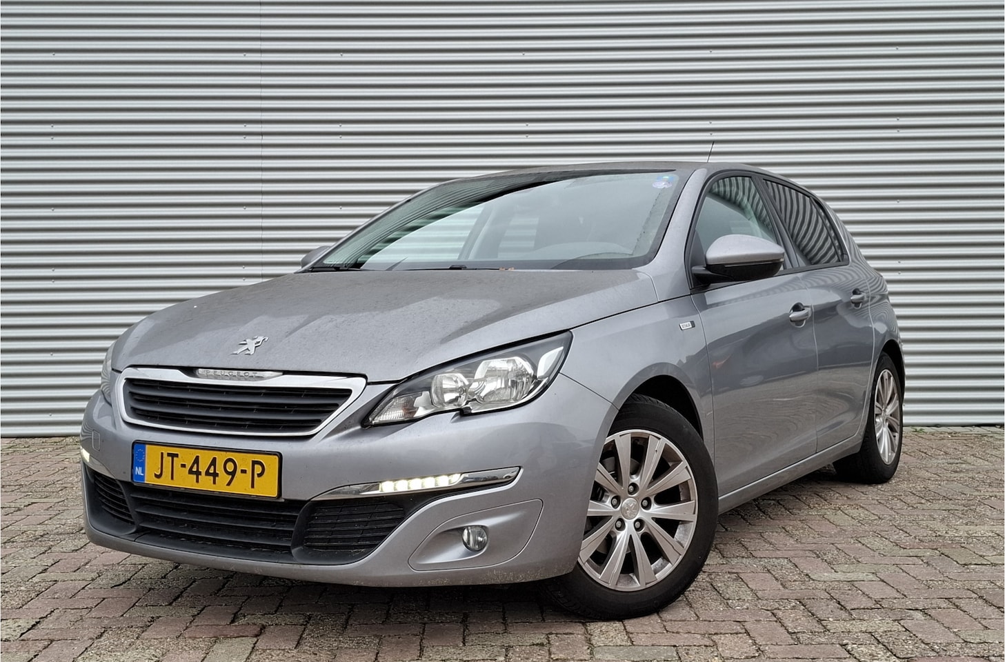Peugeot 308 - 1.2 PureTech Style | Nieuw Binnen! | Navi | Trekhaak | Clima - AutoWereld.nl