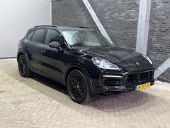 Porsche Cayenne - 3.0 E-Hybrid | Sport Chrono | Luchtvering | Panoramadak | Head-Up | Stoelventilatie V+A |