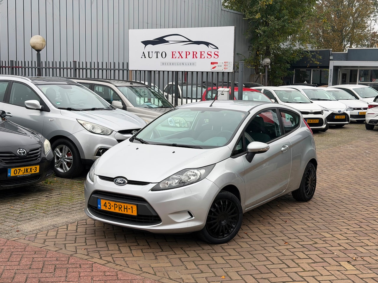 Ford Fiesta - 1.25 Trend/Airco/Elek Raam /1E Eigenaar/Nap/Nieuw Apk/3 sleutels aanwezig/6 Maanden Garant - AutoWereld.nl