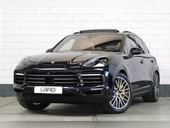 Porsche Cayenne - 3.0 E-Hybrid Platinum Edition | Sport chrono Lucht Keramisch PDLS 360 Trekh. ACC Pano