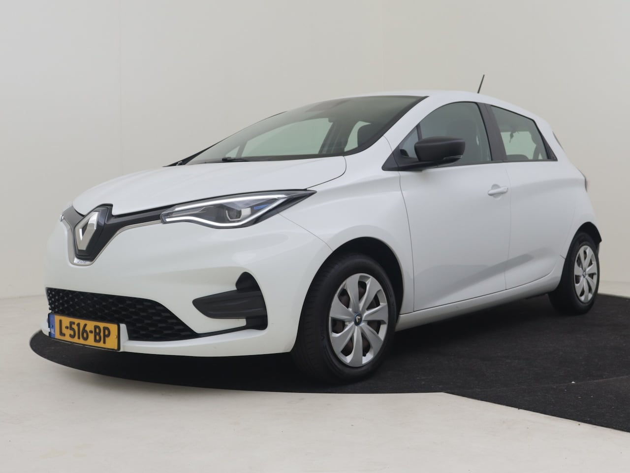 Renault Zoe - R110 Life Carshare 52 kWh l Incl koopaccu! l SOH 100% l Cr Control l Parkeersensoren l Nav - AutoWereld.nl