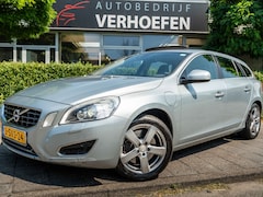 Volvo V60 - 2.4 D6 AWD Plug-In Hybrid Pure Limited - PANORAMADAK - AUTOMAAT - STOELVERW - PARK CAMERA