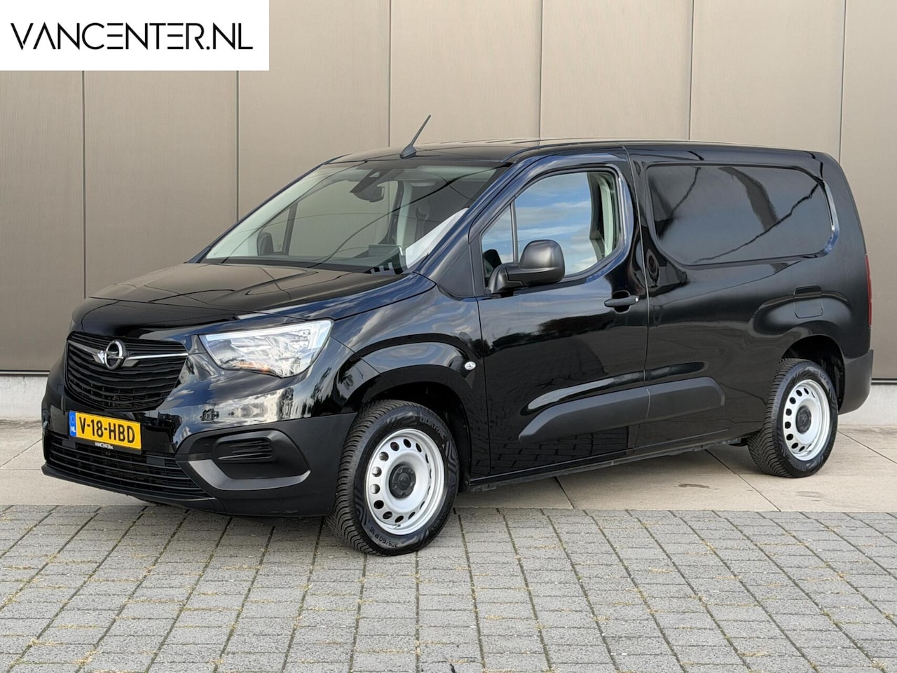 Opel Combo - 1.5D L2 Lang Carplay Trekhaak Airco Zwart - AutoWereld.nl