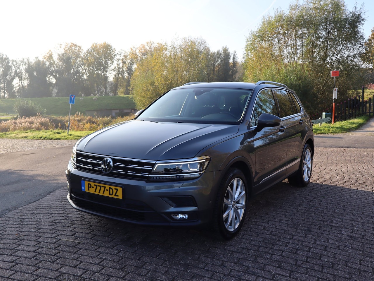 Volkswagen Tiguan - 1.4 TSI ACT Highline 1.4 TSI ACT Highline - AutoWereld.nl