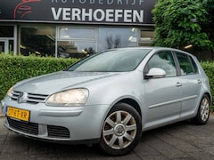 Volkswagen Golf - 1.6 FSI Sportline - PANORAMADAK - GROOT DISPPLAY - KOOPJE