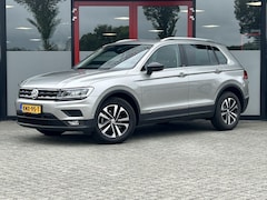Volkswagen Tiguan - 1.5 TSI Life | Stoelverwarming | Adaptieve Cruise Control | Navigatie | Climate Control |