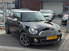MINI 3-Deurs - 1.6 One Red Hot | Xenon | 17” LMV | Airco |
